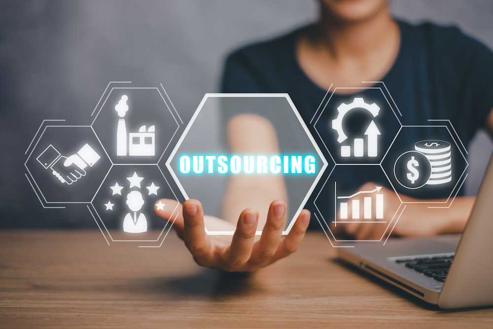 Inbound vs Outbound Call Centers